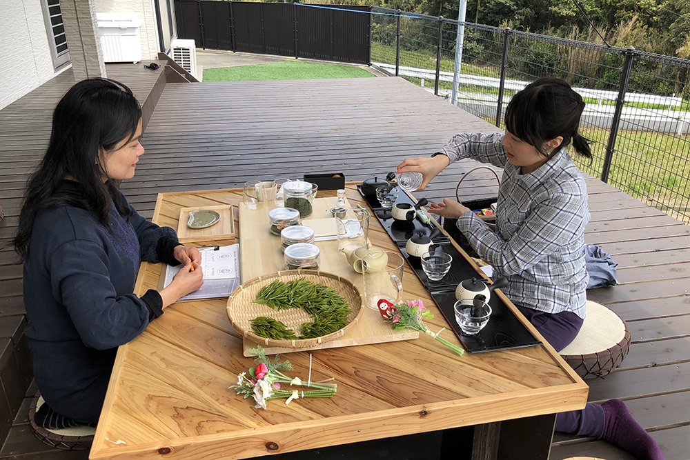 Experience-based program of Japanese green tea